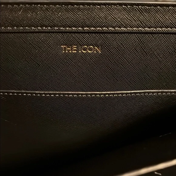 Ted Baker Black Structured Tote Bag with Minimalist Design - Picture 3 of 5